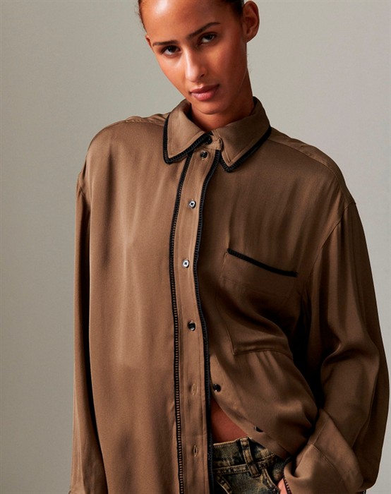 Olenna Matte Crepe Skjorte - Capers